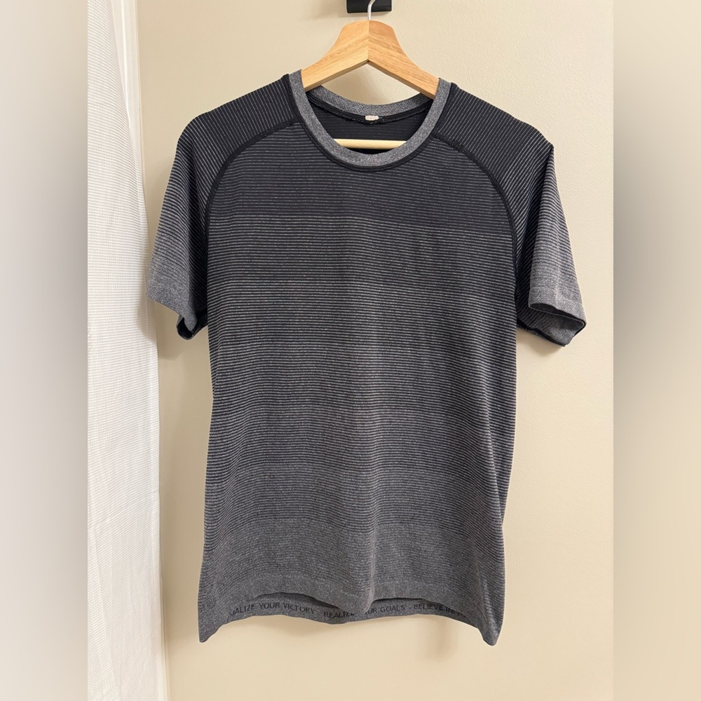 Lululemon Men’s Metal Vent Tech Shirt